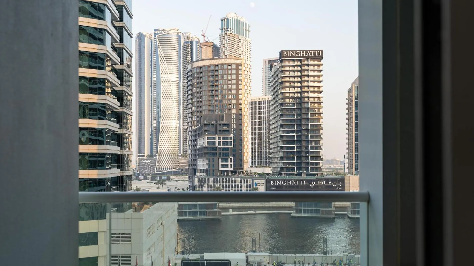 Luxury 1Br Apt, Canal View, Near Dubai Mall Apartment